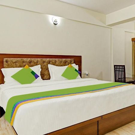 Treebo Celebrity Hotels And Suites Bangalore Buitenkant foto