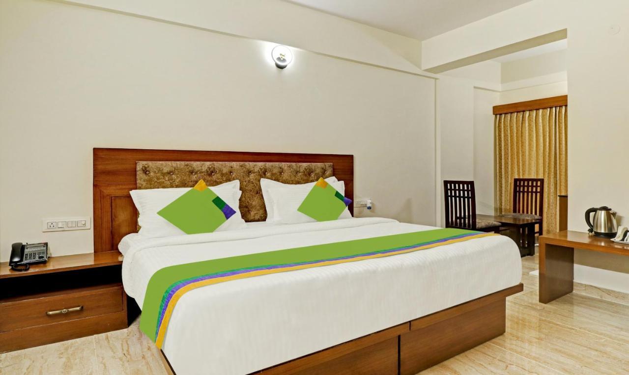 Treebo Celebrity Hotels And Suites Bangalore Buitenkant foto