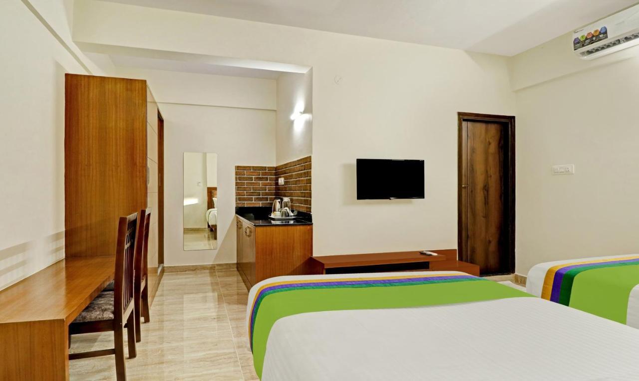 Treebo Celebrity Hotels And Suites Bangalore Buitenkant foto