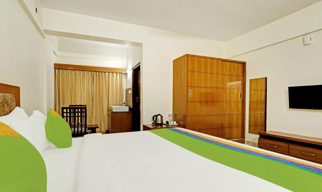 Treebo Celebrity Hotels And Suites Bangalore Buitenkant foto