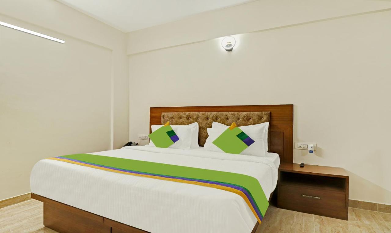 Treebo Celebrity Hotels And Suites Bangalore Buitenkant foto